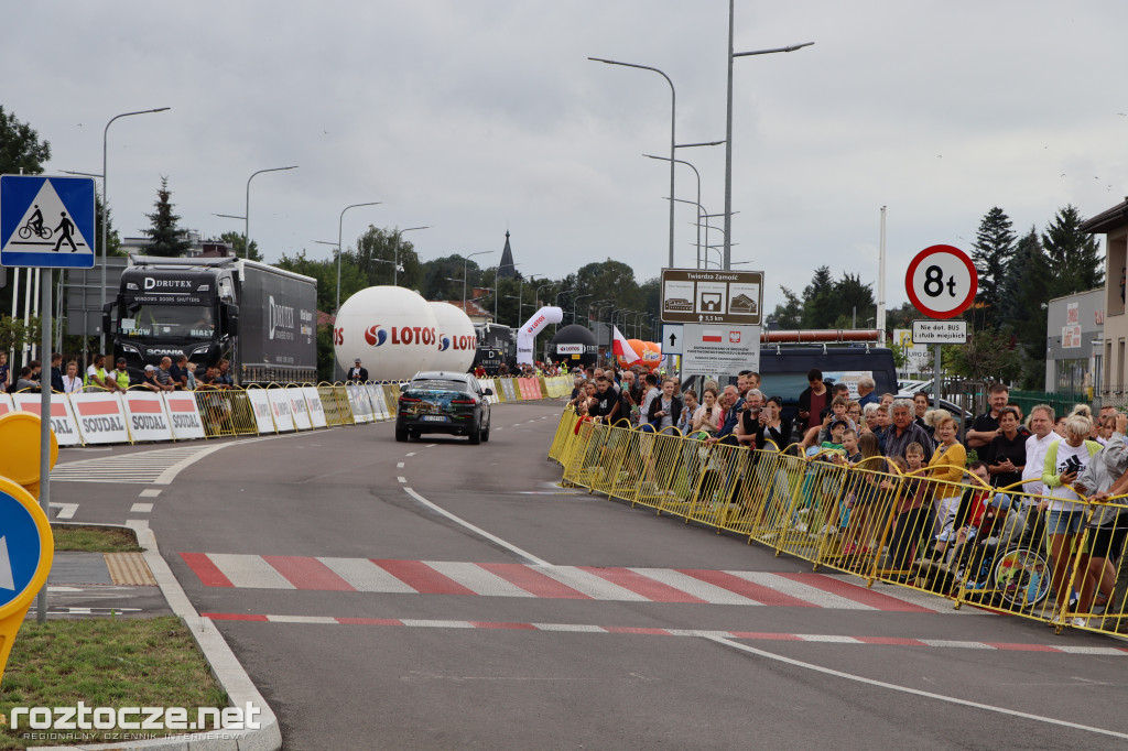 Finisz II etapu wyścigu kolarskiego Tour de Pologne w Zamościu
