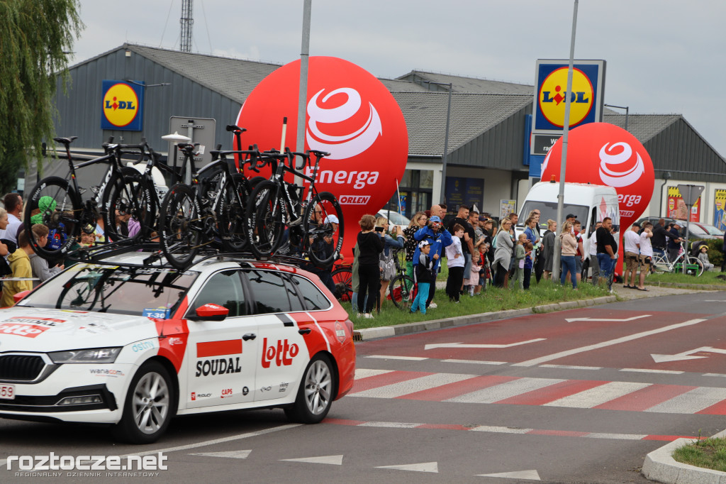 Finisz II etapu wyścigu kolarskiego Tour de Pologne w Zamościu