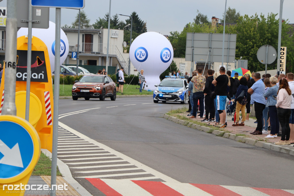 Finisz II etapu wyścigu kolarskiego Tour de Pologne w Zamościu