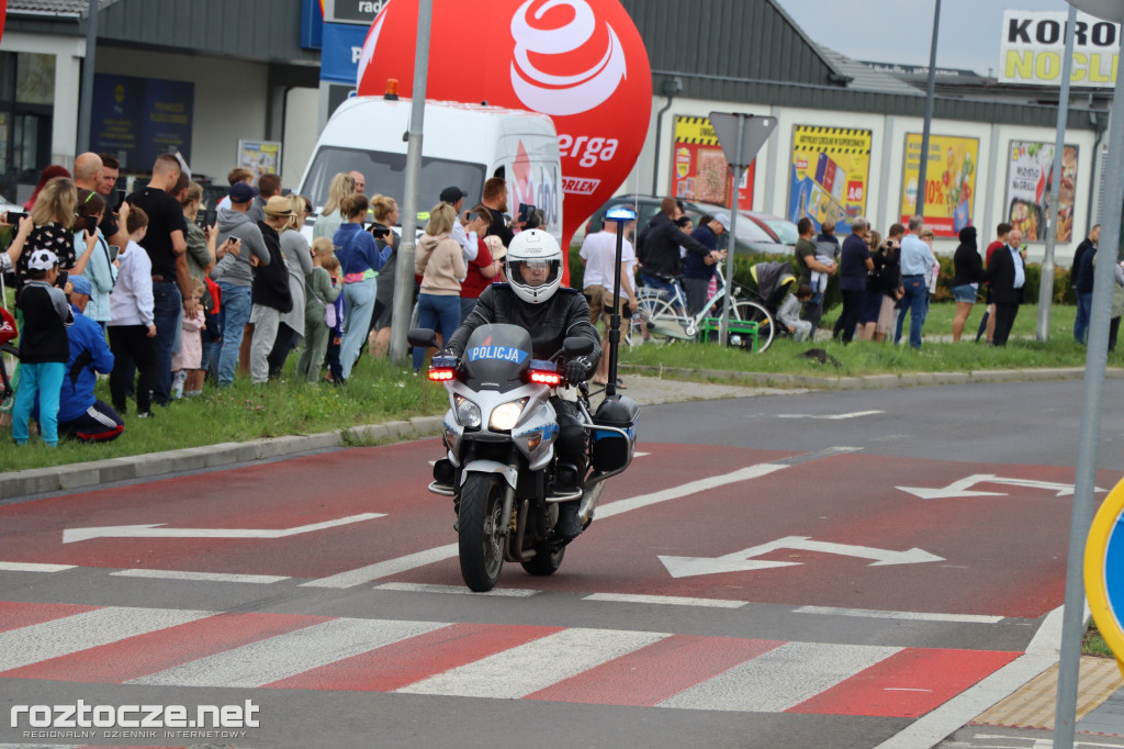 Finisz II etapu wyścigu kolarskiego Tour de Pologne w Zamościu