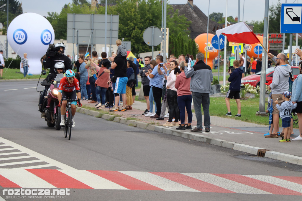 Finisz II etapu wyścigu kolarskiego Tour de Pologne w Zamościu