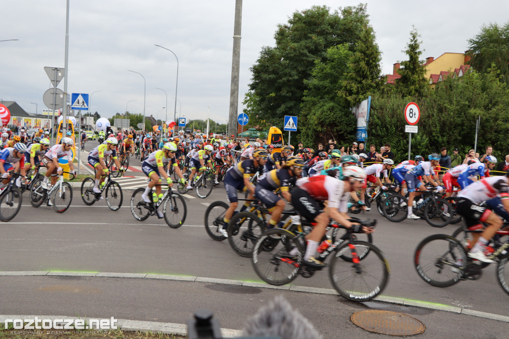 Finisz II etapu wyścigu kolarskiego Tour de Pologne w Zamościu