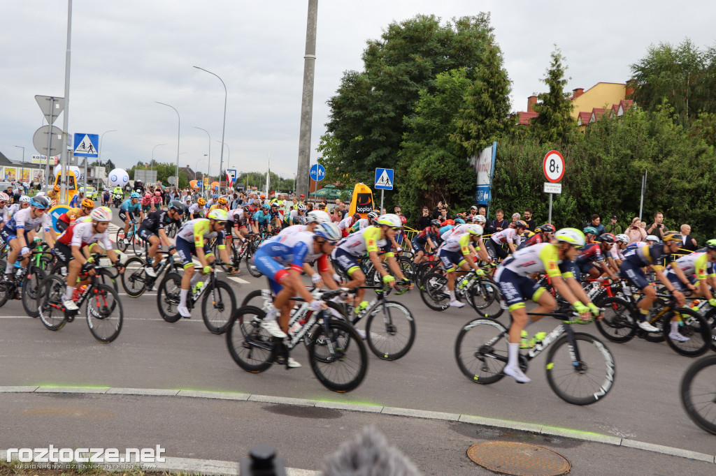 Finisz II etapu wyścigu kolarskiego Tour de Pologne w Zamościu