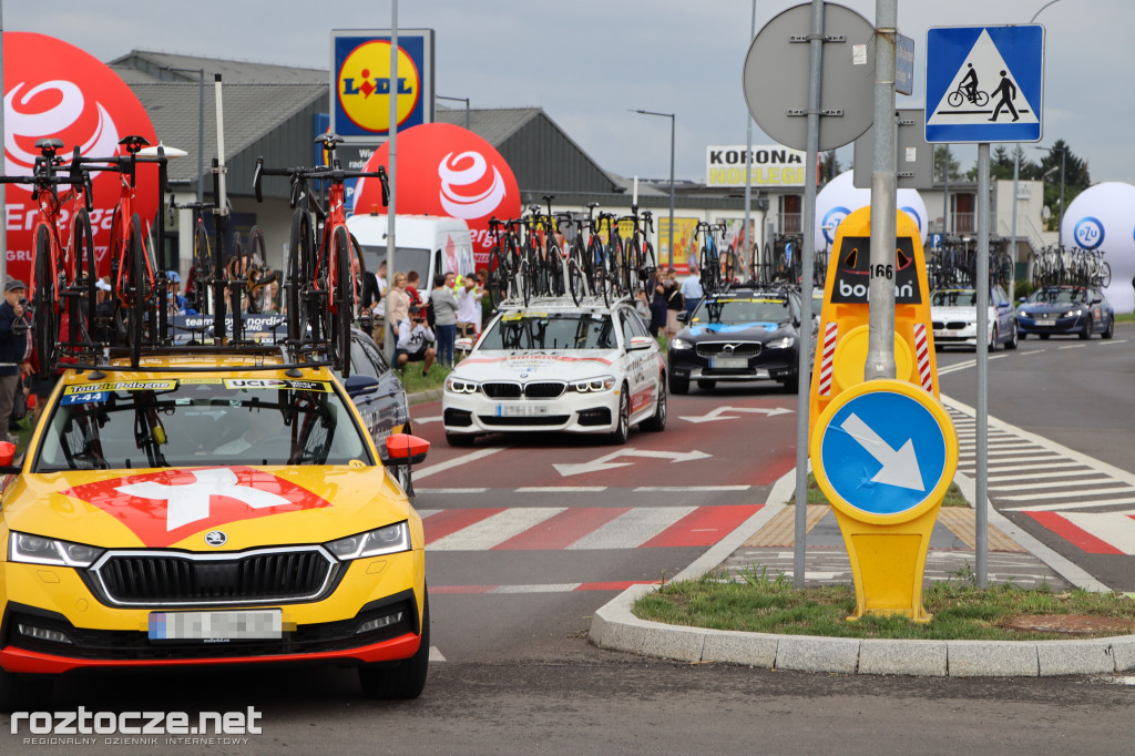 Finisz II etapu wyścigu kolarskiego Tour de Pologne w Zamościu