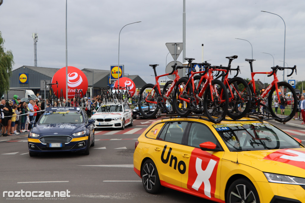 Finisz II etapu wyścigu kolarskiego Tour de Pologne w Zamościu
