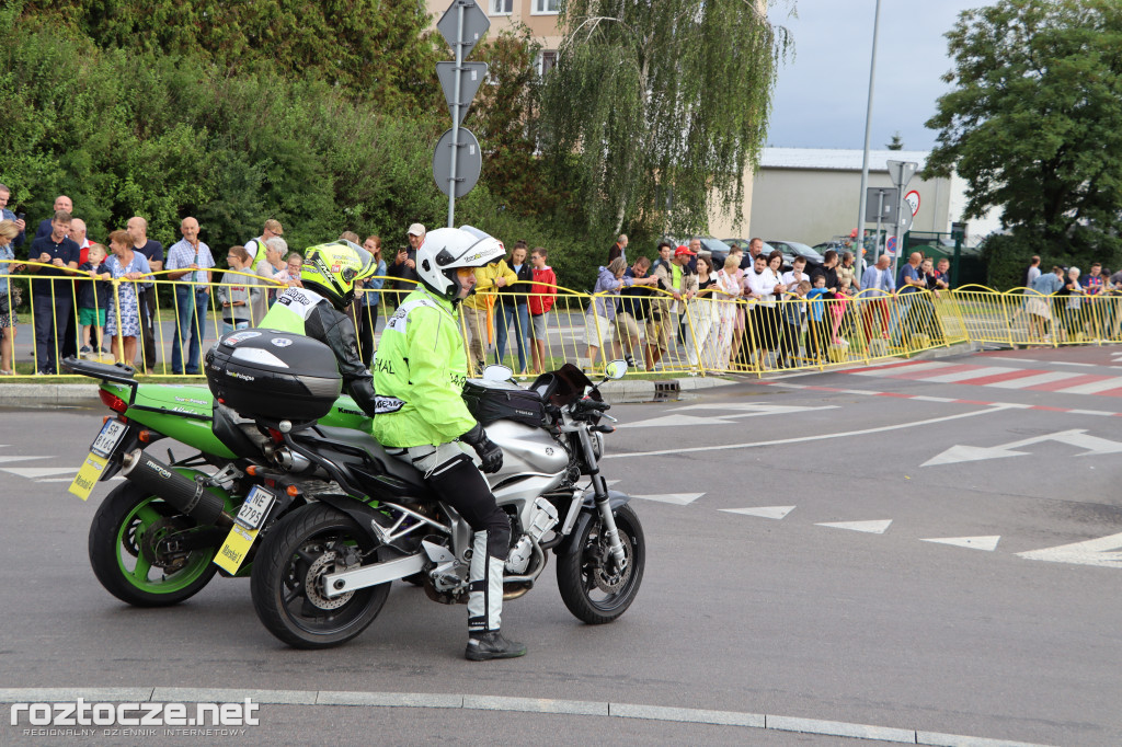 Finisz II etapu wyścigu kolarskiego Tour de Pologne w Zamościu