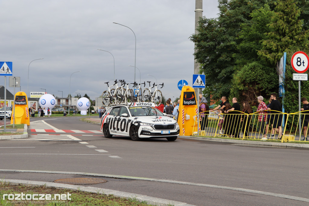 Finisz II etapu wyścigu kolarskiego Tour de Pologne w Zamościu