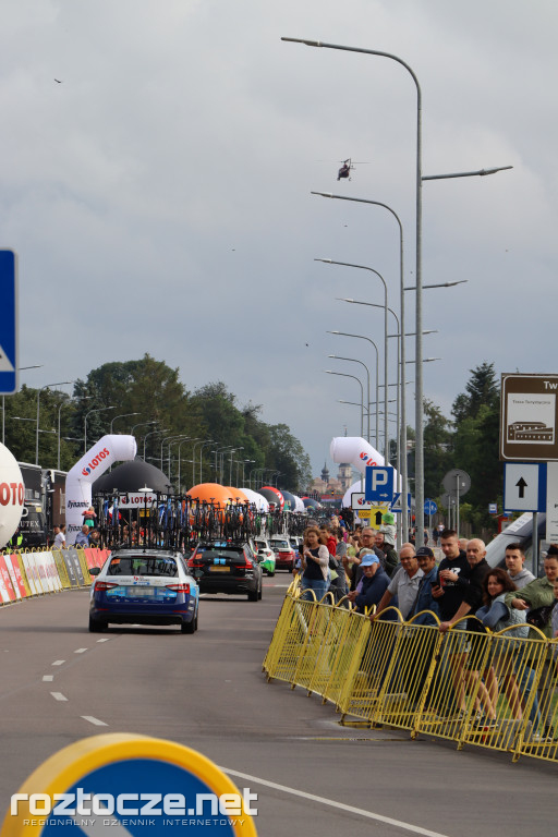 Finisz II etapu wyścigu kolarskiego Tour de Pologne w Zamościu