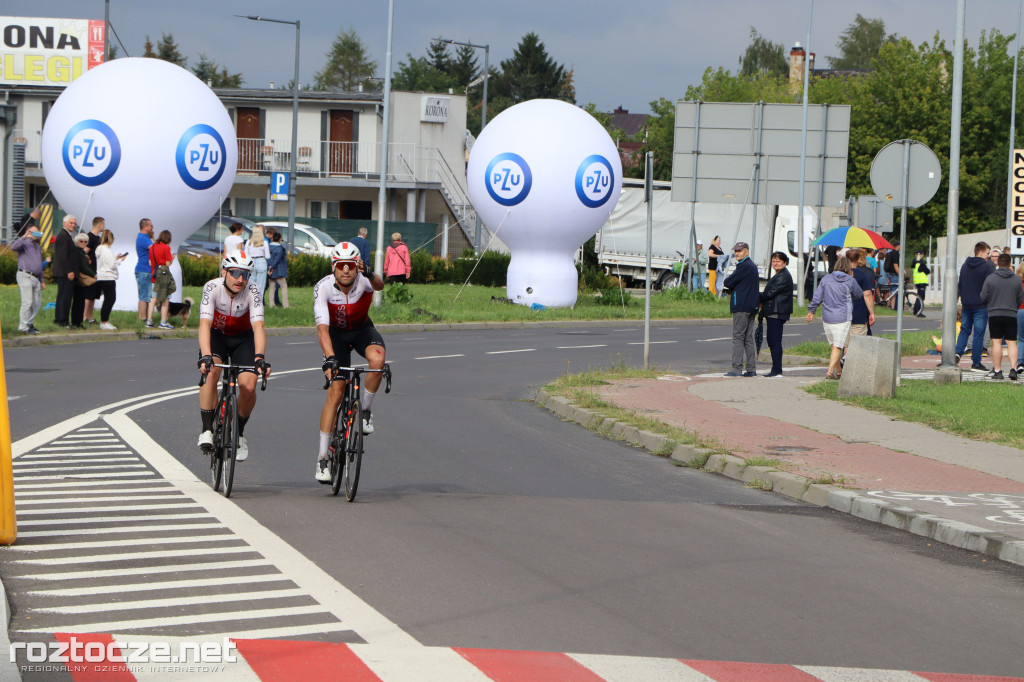 Finisz II etapu wyścigu kolarskiego Tour de Pologne w Zamościu
