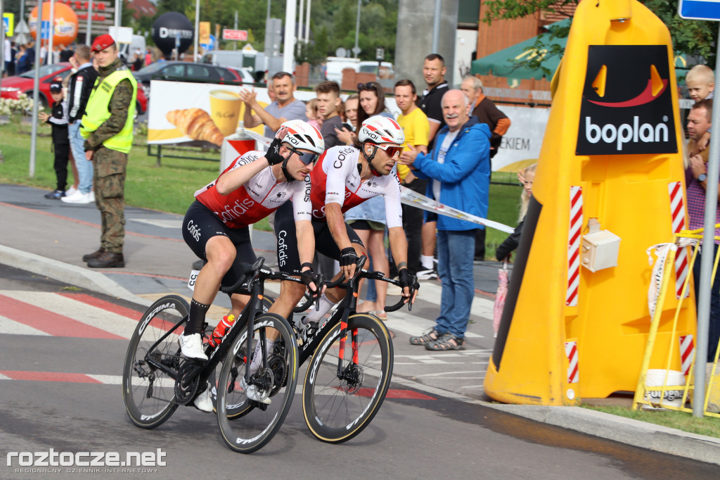 Finisz II etapu wyścigu kolarskiego Tour de Pologne w Zamościu