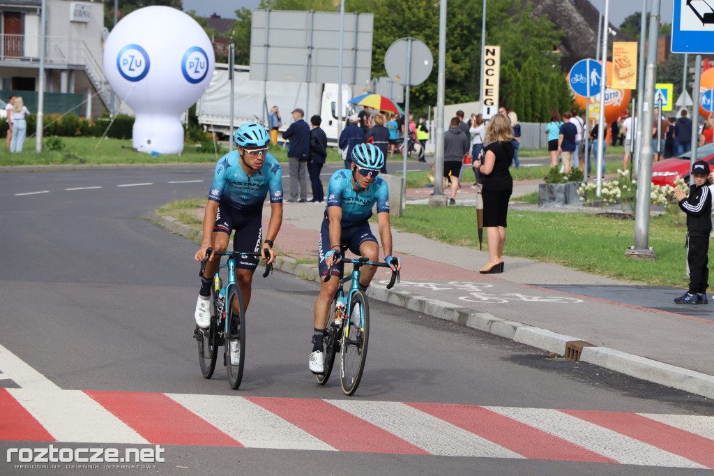 Finisz II etapu wyścigu kolarskiego Tour de Pologne w Zamościu
