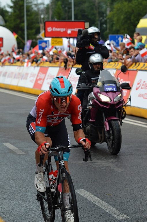 Finisz II etapu wyścigu kolarskiego Tour de Pologne w Zamościu [META]