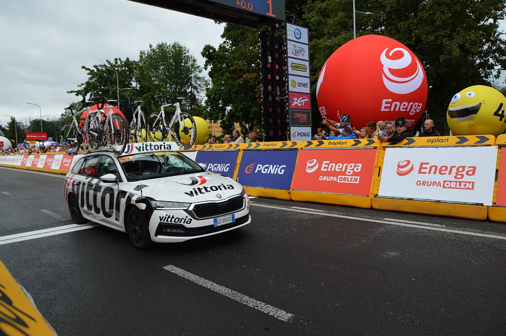 Finisz II etapu wyścigu kolarskiego Tour de Pologne w Zamościu [META]
