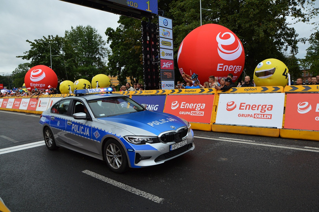 Finisz II etapu wyścigu kolarskiego Tour de Pologne w Zamościu [META]