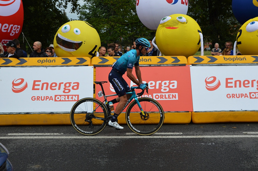Finisz II etapu wyścigu kolarskiego Tour de Pologne w Zamościu [META]