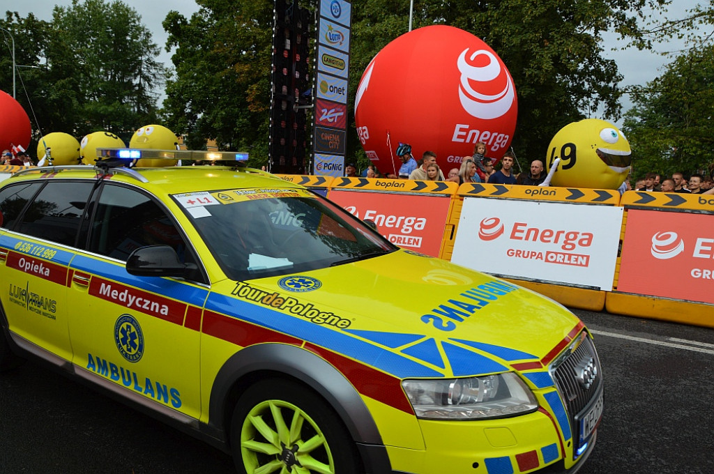Finisz II etapu wyścigu kolarskiego Tour de Pologne w Zamościu [META]