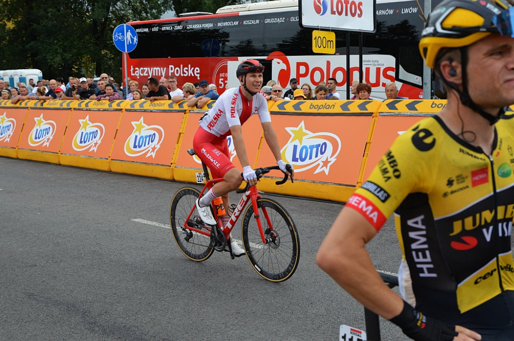 Finisz II etapu wyścigu kolarskiego Tour de Pologne w Zamościu [META]