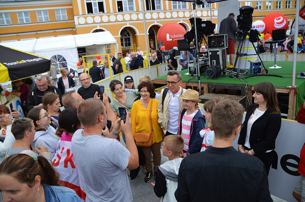 Finisz II etapu wyścigu kolarskiego Tour de Pologne w Zamościu [META]