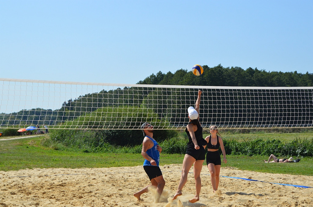 Sportowe zakończenie wakacji nad zamojskim zalewem z koszykówką 3x3