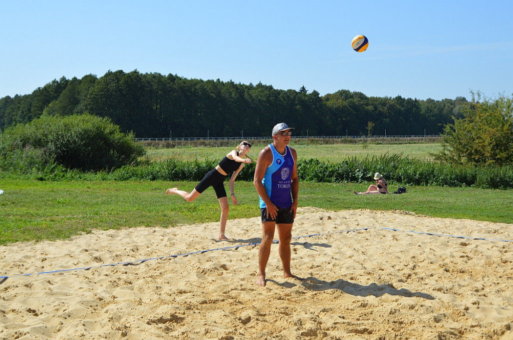 Sportowe zakończenie wakacji nad zamojskim zalewem z koszykówką 3x3