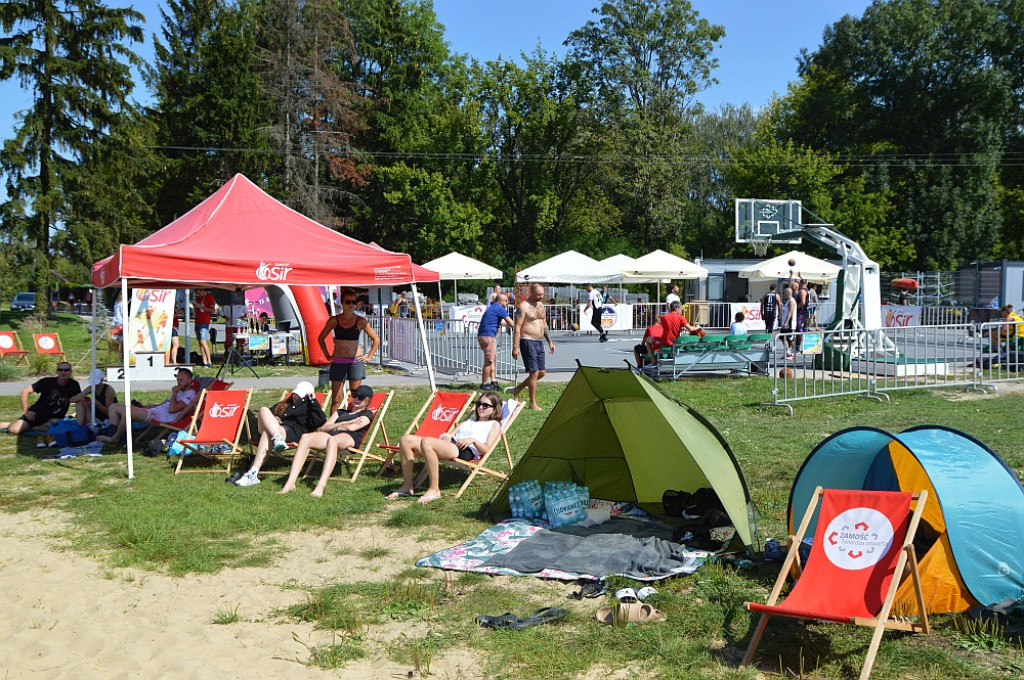 Sportowe zakończenie wakacji nad zamojskim zalewem z koszykówką 3x3