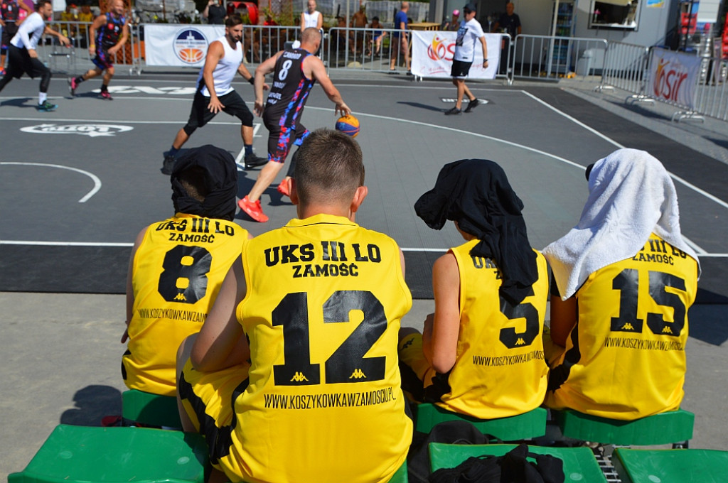 Sportowe zakończenie wakacji nad zamojskim zalewem z koszykówką 3x3