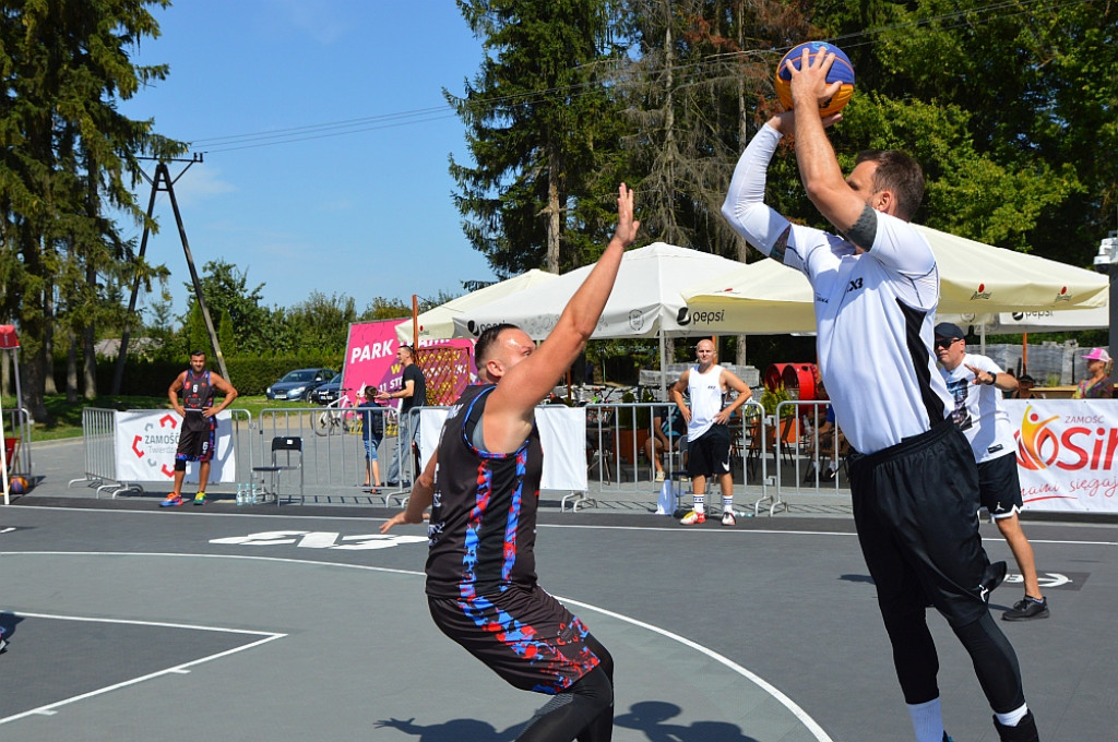 Sportowe zakończenie wakacji nad zamojskim zalewem z koszykówką 3x3