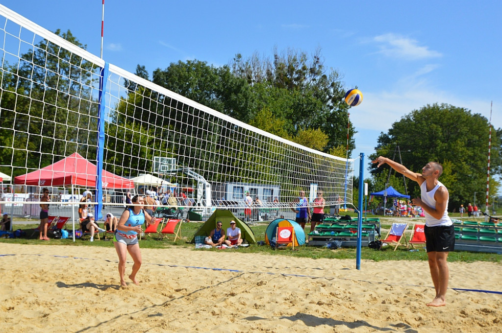 Sportowe zakończenie wakacji nad zamojskim zalewem z koszykówką 3x3