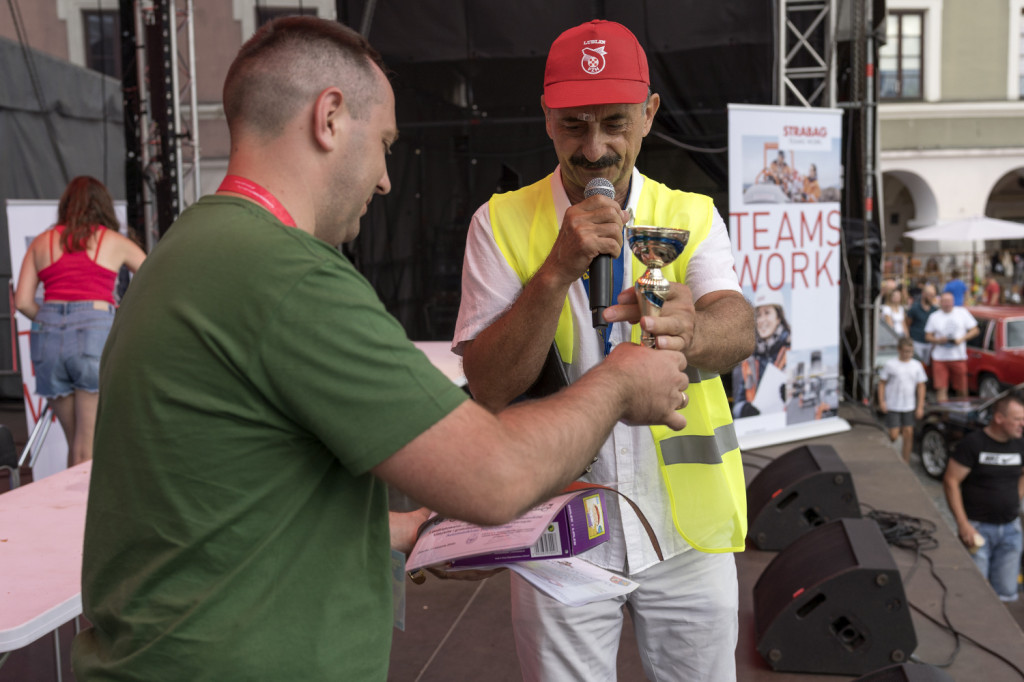 Pierwszy zlot pojazdów zabytkowych w Zamościu. To był świetny debiut!