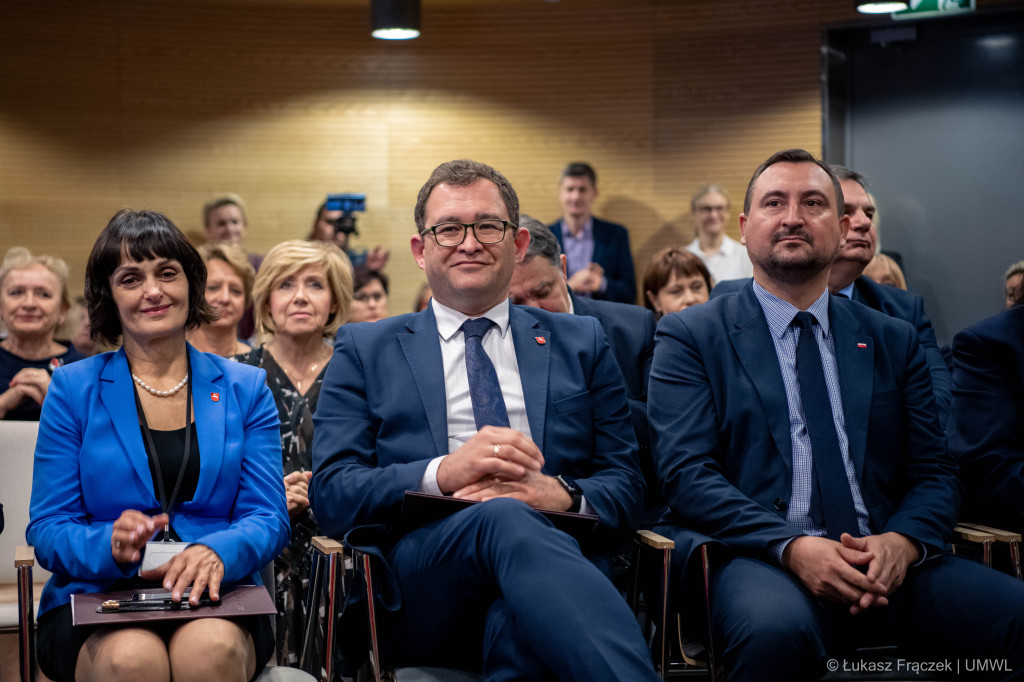 Nagrody dla nauczycieli z okazji Dnia Edukacji Narodowej