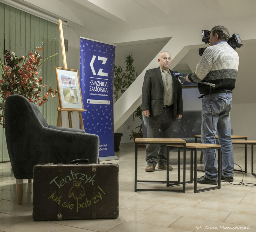 Bohaterem kolejnego spotkania literackiego w Książnicy Zamojskiej był Zbigniew Dmitroca