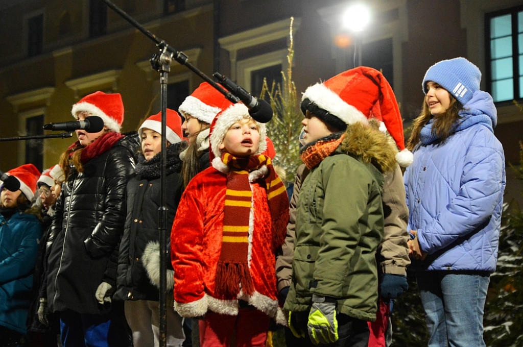 Wigilia Mieszkańców Zamościa na Rynku Wielkim [FOTORELACJA]