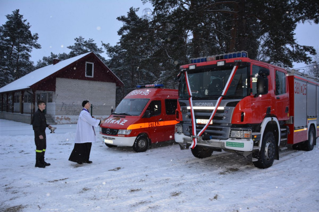 Przekazanie samochodu ratowniczo-gaśniczego GCBA 5/32 Scania