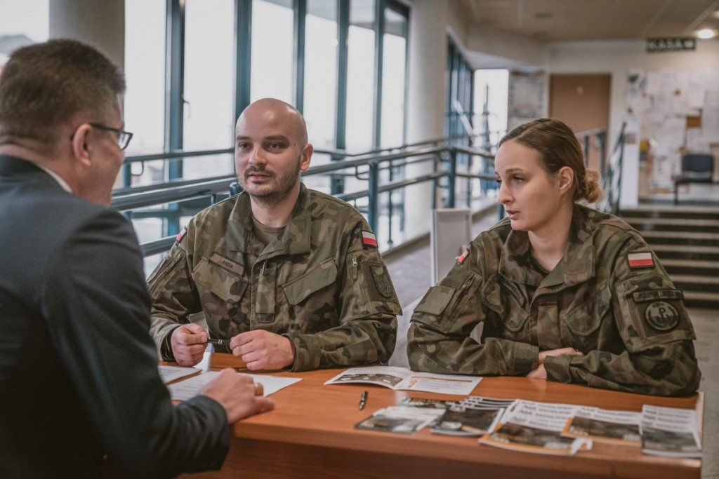 Mobilni rekruterzy 2 LBOT ruszają w teren