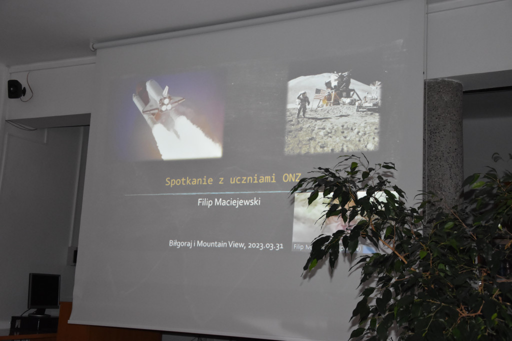 Z I LO im. ONZ do NASA