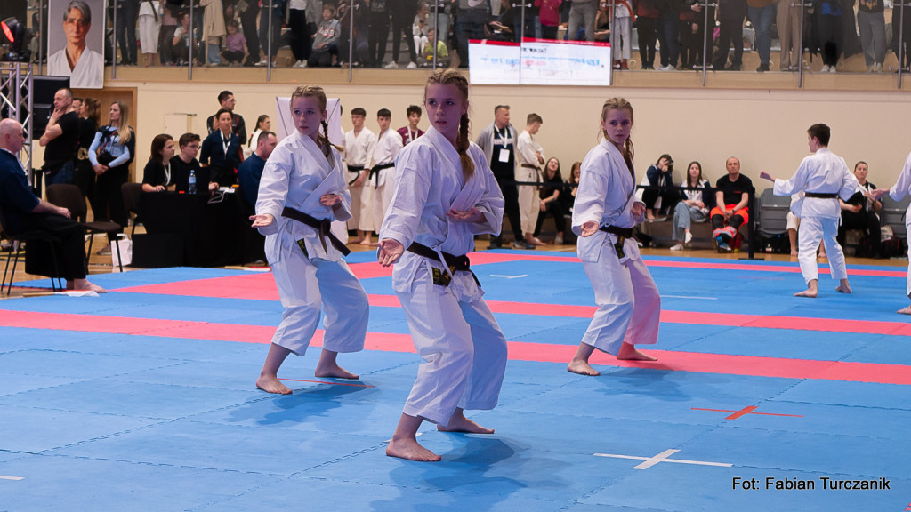 Karatecy Roztoczańskiego Klubu Karate Tradycyjnego z 22 medalami Mistrzostw Polski