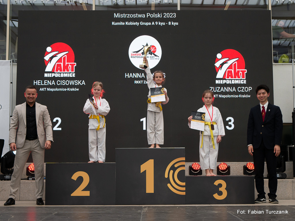 Karatecy Roztoczańskiego Klubu Karate Tradycyjnego z 22 medalami Mistrzostw Polski