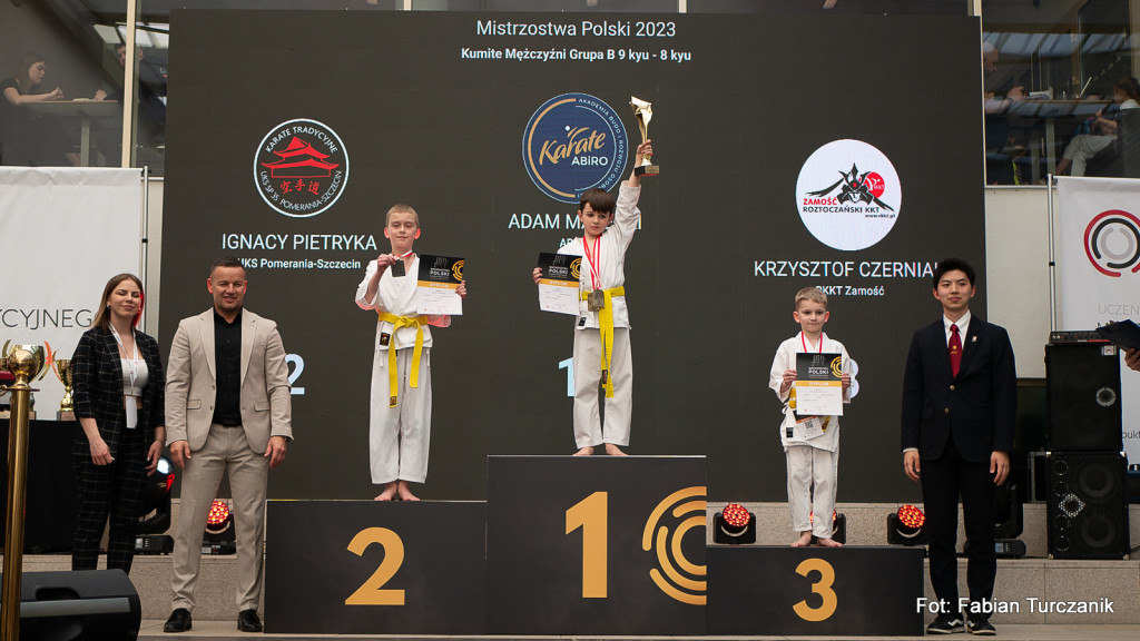 Karatecy Roztoczańskiego Klubu Karate Tradycyjnego z 22 medalami Mistrzostw Polski