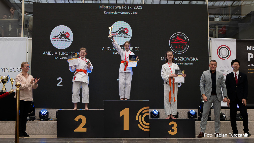 Karatecy Roztoczańskiego Klubu Karate Tradycyjnego z 22 medalami Mistrzostw Polski