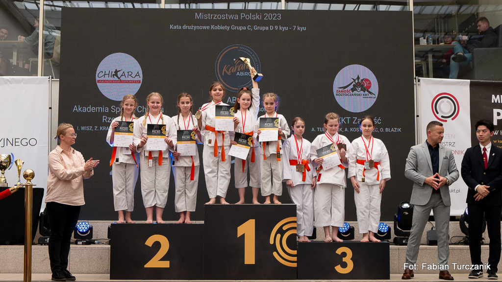 Karatecy Roztoczańskiego Klubu Karate Tradycyjnego z 22 medalami Mistrzostw Polski