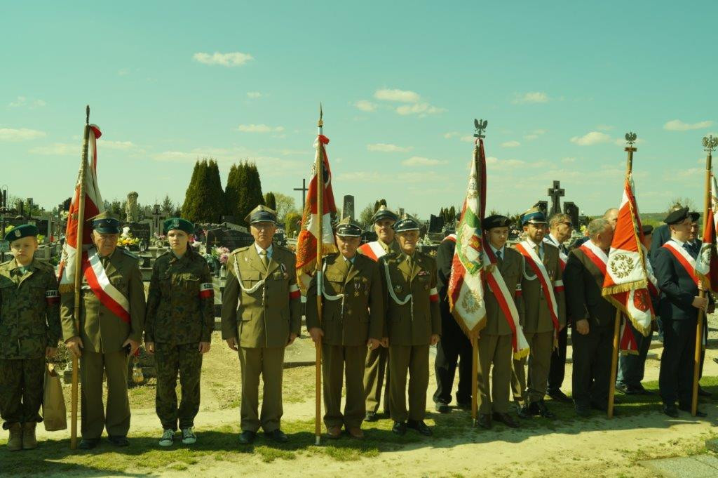 Upamiętnili 41. rocznicę śmierci mjra Józefa Śmiecha, ps. „Ciąg” oraz żołnierzy z jego oddziału