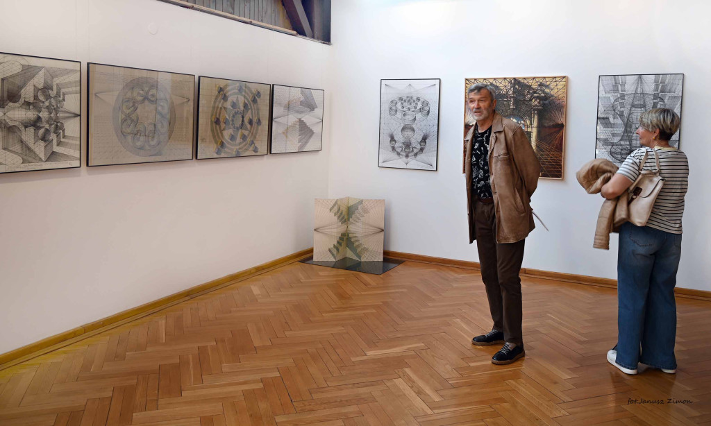 BWA - Galeria Zamojska zaprasza na wystawę Roberta Gomułki