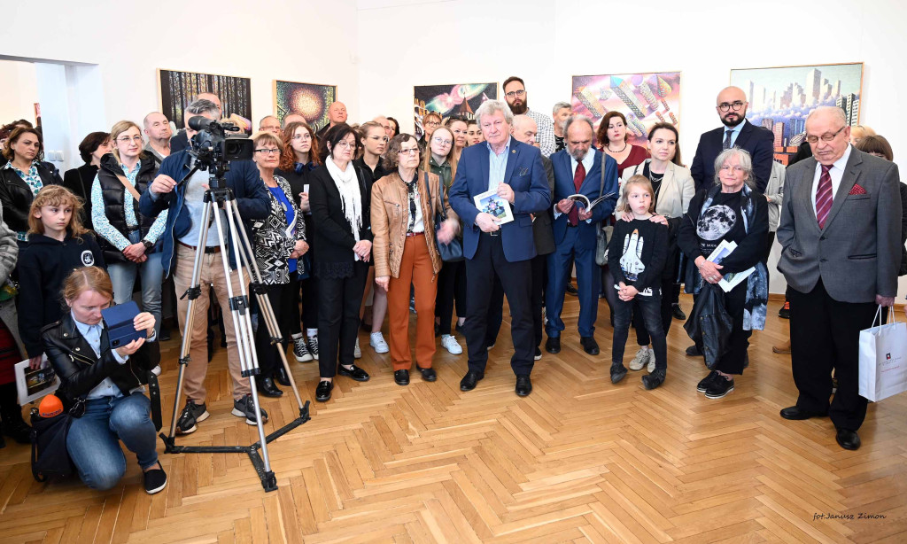 BWA - Galeria Zamojska zaprasza na wystawę Roberta Gomułki