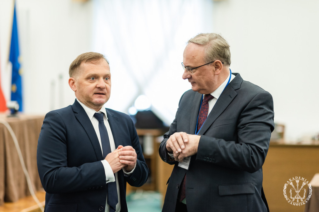 Dyskutowali o zagrożeniach militarnych w procesach globalizacji