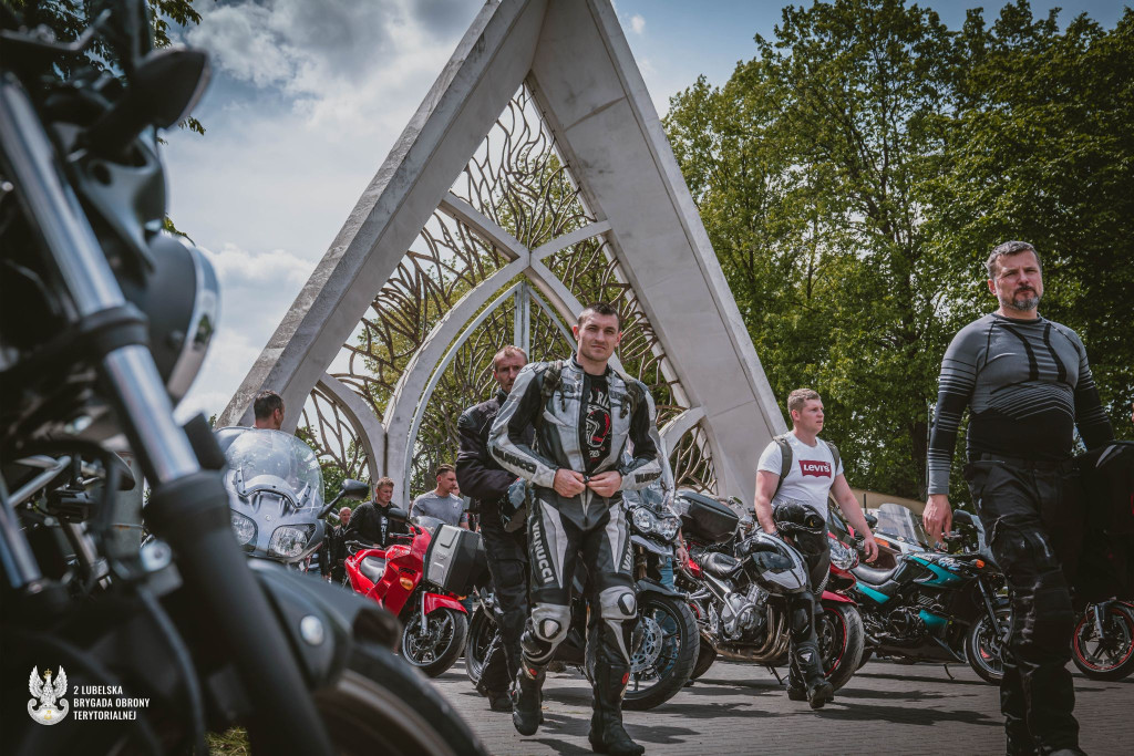 Lubelscy terytorialsi na motocyklach uczcili poległych na misjach