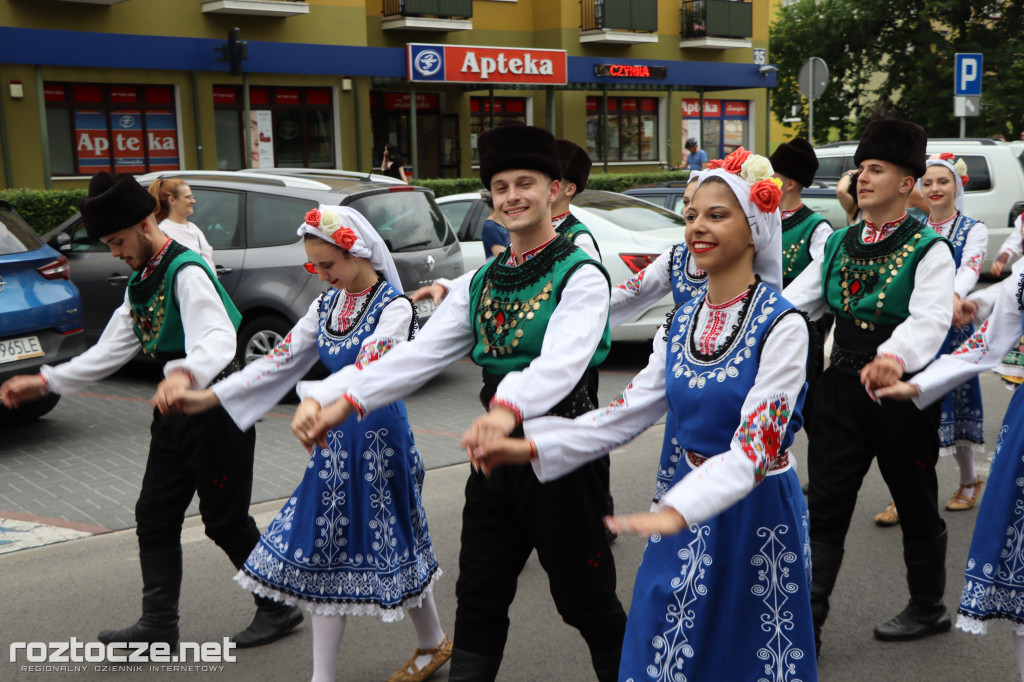 Korowód zespołów i koncert inauguracyjny XX Festiwalu EUROFOLK
