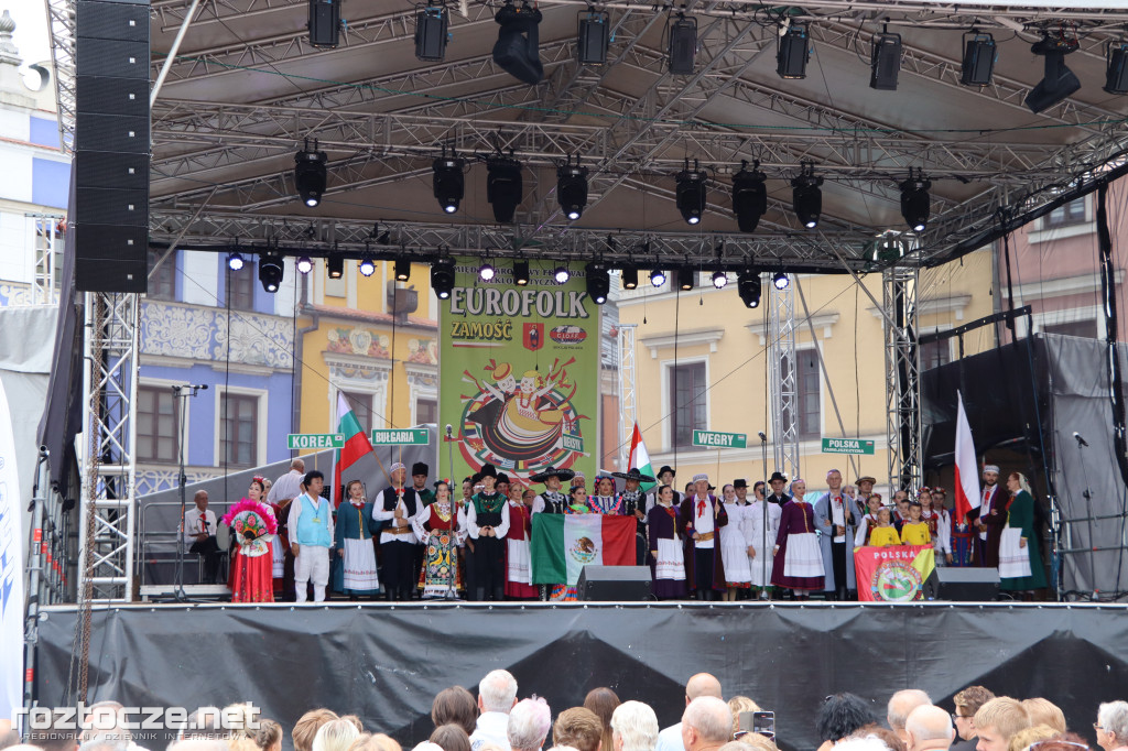 Korowód zespołów i koncert inauguracyjny XX Festiwalu EUROFOLK