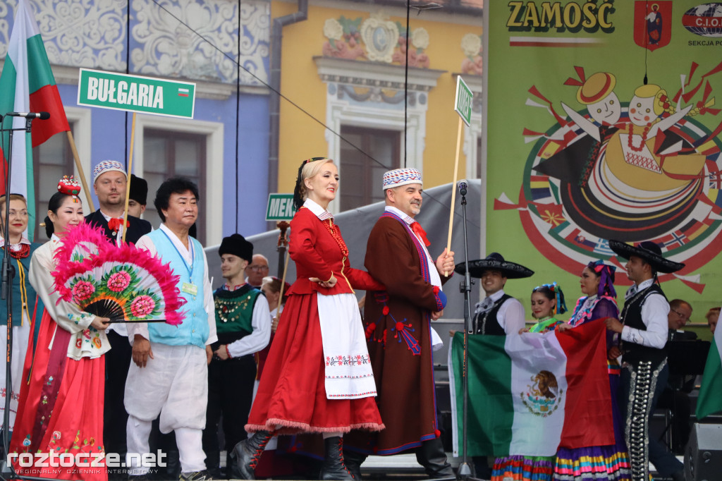 Korowód zespołów i koncert inauguracyjny XX Festiwalu EUROFOLK