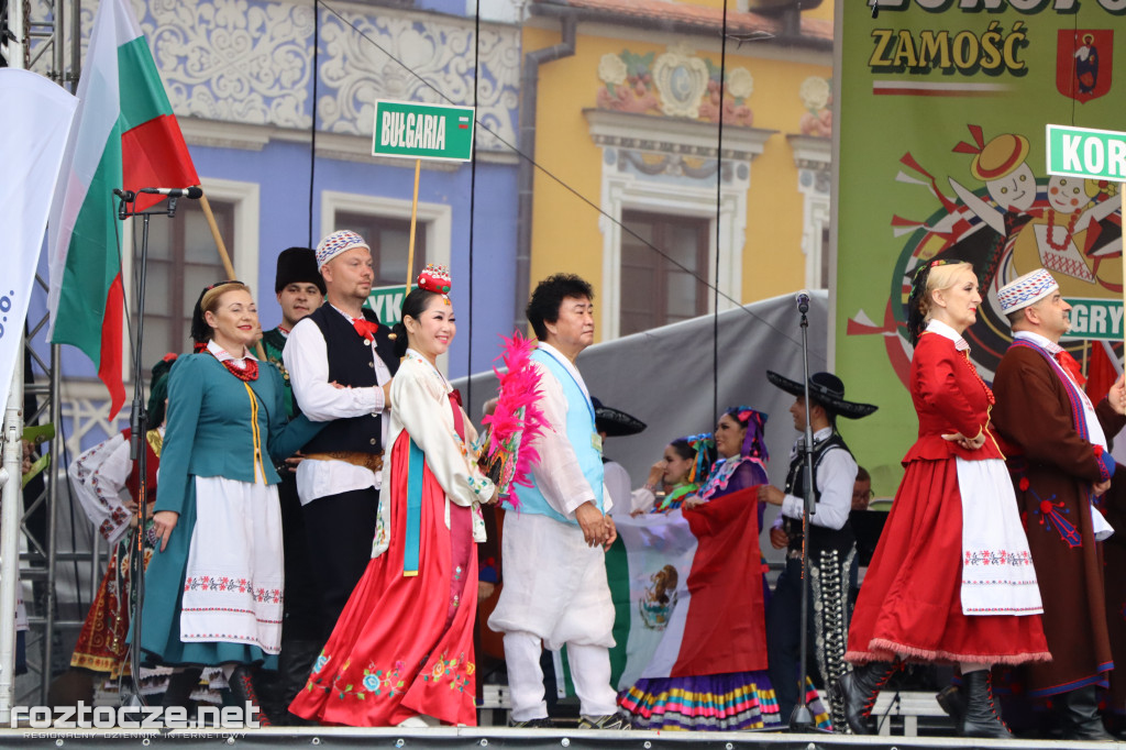 Korowód zespołów i koncert inauguracyjny XX Festiwalu EUROFOLK