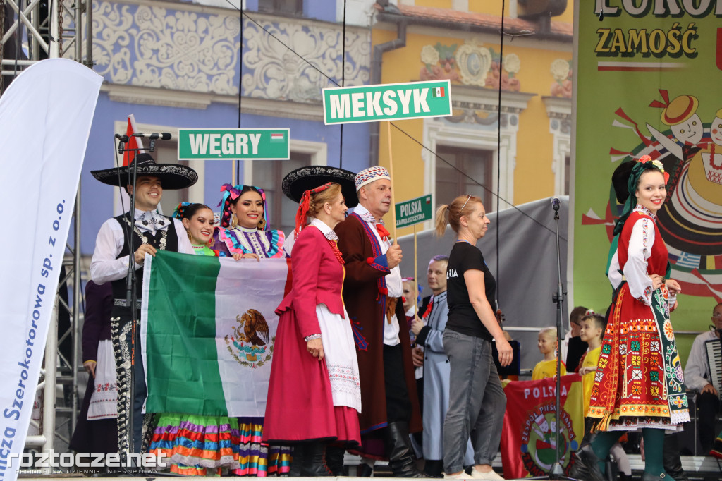Korowód zespołów i koncert inauguracyjny XX Festiwalu EUROFOLK